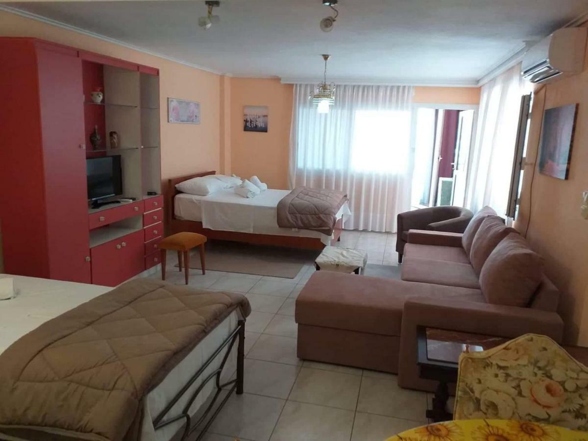 Mariza'S Apartment Kavala Exterior photo